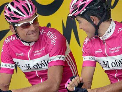 Ullrich y Sevilla conversan el día anterior al inicio del pasado Tour.