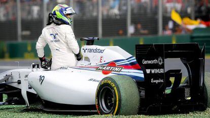 Massa, de Williams, tras el percance que sufrió su coche en Melboourne.