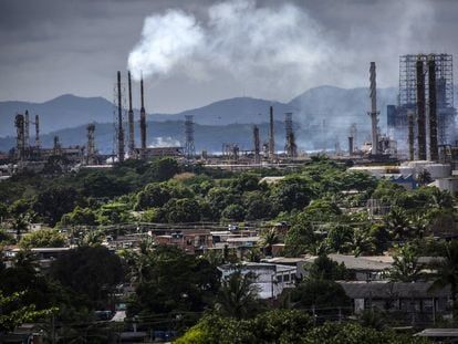 Refinería de Petrobras en Duque de Caxias (Brasil).
