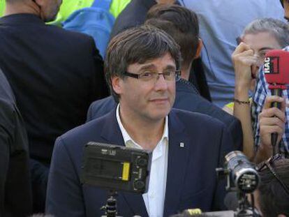 El presidente catalán dice que desconoce detalles como si las urnas ya están preparadas