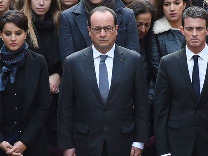 El gobierno francés durante el minuto de silencio de hoy