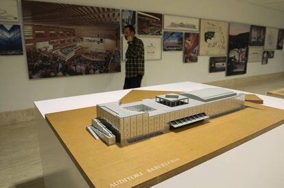 Maqueta del Auditori de Barcelona que se puede ver en la antológica.