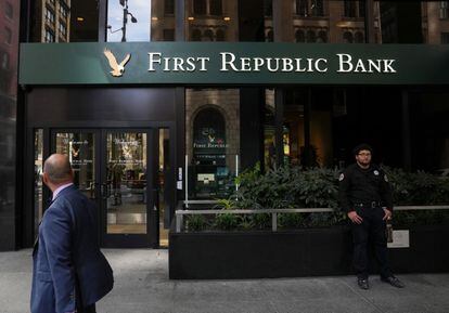 Una sucursal del First Republic Bank, este viernes en San Francisco (California).
