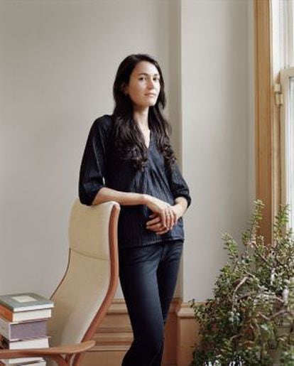 La escritora estadounidense Nicole Krauss, en su casa en Park Slope, en Brooklyn, Nueva York.