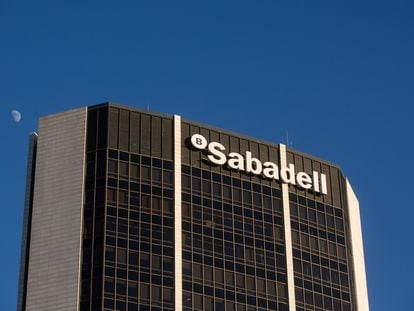 Sabadell reorganiza su negocio digital y lanza una nueva filial con más de 300 empleados