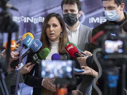 La secretaria general de Podemos, Ione Belarra, en un acto en Murcia, en abril.