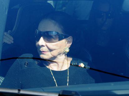 Beatriz Arrastia, durante el funeral de Miguel Boyer, en 2014.