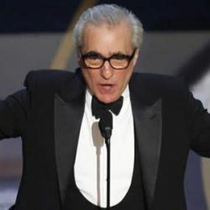 Martin Scorsese recibe el Oscar al mejor director por 'The Departed'