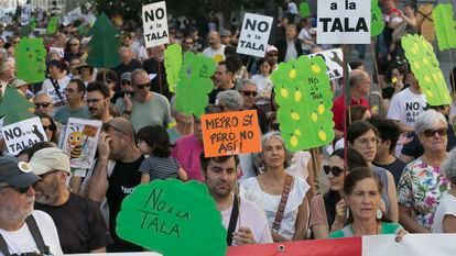 Protesta en Madrid contra la tala de árboles por la ampliación del metro.
