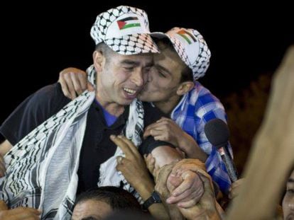 Israel libera a 26 prisioneros palestinos