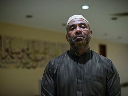 El egipcio Ibrahim, imán de la mezquita de Maicao desde 2022, y quien considera que ¨no hay otra solución que no sea la paz¨ tras la actual guerra entre Israel-Gaza.
