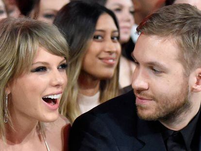 Taylor Swift y Calvin Harris en los premios Billboard de 2015. 