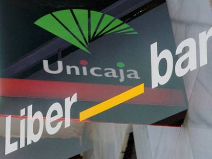 Unicaja plantea un ERE para 1.500 empleados y el cierre de 400 oficinas