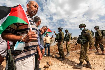 Manifestación palestina contra un asentamiento judío el pasado viernes en Cisjordania.