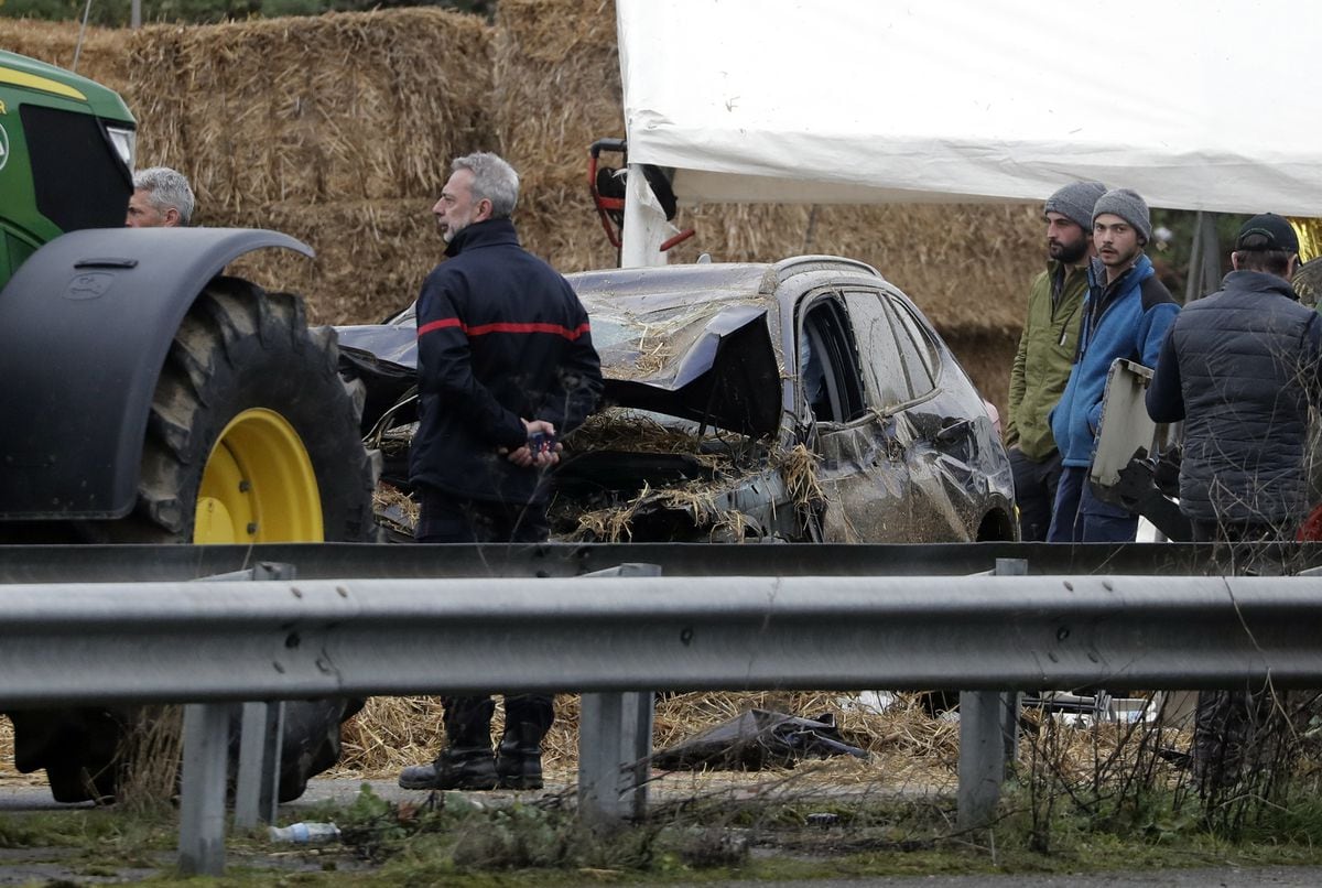 Un atropello accidental durante las protestas agrícolas en Francia provoca la muerte de una mujer y su hija | Internacional