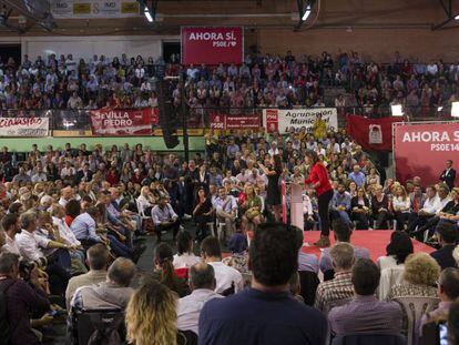 Acto de inicio de campaña en Sevilla del secretario general del PSOE y presidente del Gobierno en funciones, Pedro Sánchez.