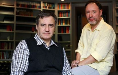 Eugenio García Gascón (izquierda) y Joan Cañete, autores de 'Expediente Bagdad'.