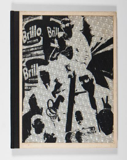 Cubierta del libro 'Andy Warhol’s Index' / Fotografía: Billy Name, Nat Finkelstein / Nueva York, A Black Star Book, Random House, 1967.

