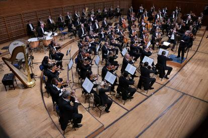 Esa-Pekka Salonen dirige a la Filarmónica de Viena la Sinfonía núm. 2 de Sibelius.