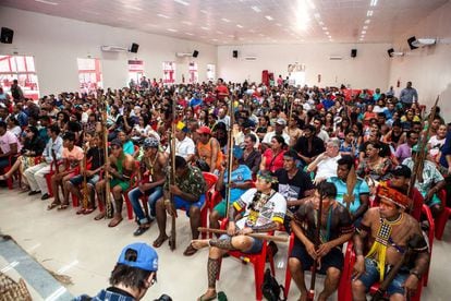 Cientos de ribereños van a la audiencia pública a exigir sus derechos, violados por la central hidroeléctrica de Belo Monte.