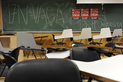 Una de las aulas ocupadas ayer en la Facultad de Ciencias Políticas y Sociología de la Universidad Autónoma de Barcelona.