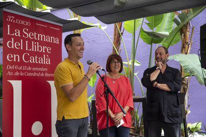 Girbés (izquierda), Ayats y Sala, el domingo en el la Setmana del Llibre.