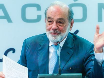 El empresario Carlos Slim, durante una rueda de prensa este febrero en Ciudad de México.