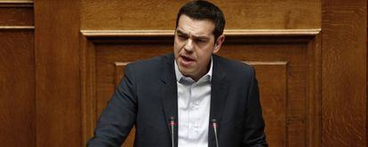 El primer ministro griego, Alexis Tsipras, durante su discurso en el Parlamento griego esta tarde.