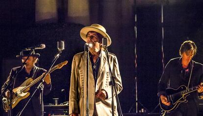 El cantante y poeta Bob Dylan durante una presentación en Barcelona.