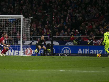 Dembélé marca el empate del Barcelona en el Wanda. 