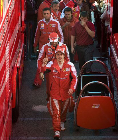 Alonso y su equipo