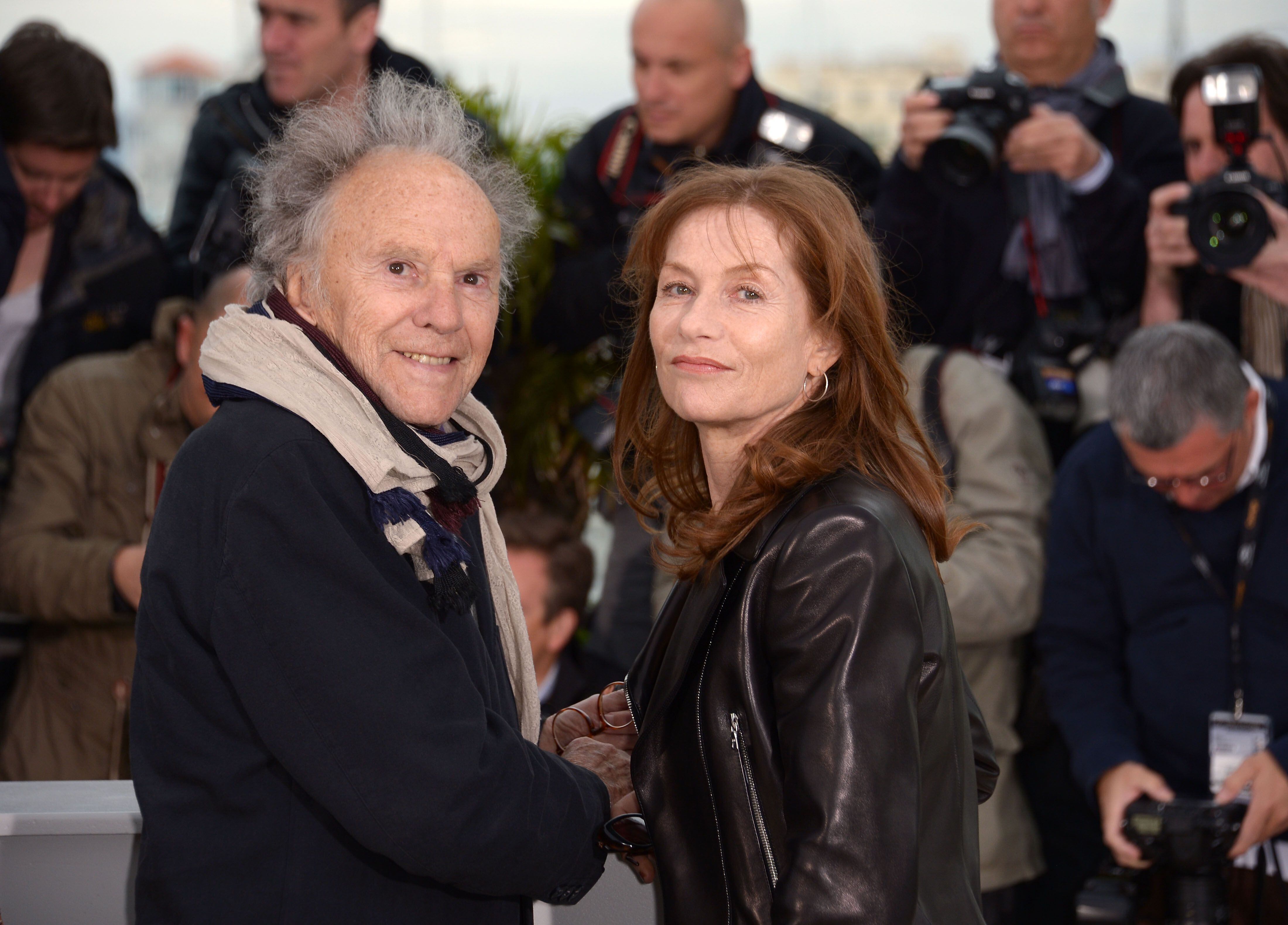 Jean-Louis Trintignant e Isabelle Huppert asisten a la presentación de 'Amour' durante la 65ª edición del Festival de Cine de Cannes, el 20 de mayo de 2012. 