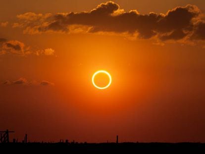 Eclipse solar anular captado sobre el cielo de Nuevo M&eacute;xico (EE UU) el 20 de mayo de 2012.