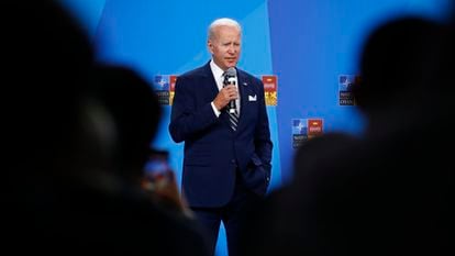 Joe Biden, presidente de Estados Unidos, comparece ante los medios de comunicación tras finalizar la cumbre de la OTAN en Madrid. “Todos podemos estar de acuerdo en que esta ha sido una cumbre de la OTAN histórica” empezó.