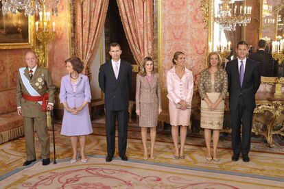 Una de las ultimas fotos con los entonces Reyes de España, los entonces príncipes, la infanta Elena, Cristina de Borbón e Iñaki Urdangarin en 2011.