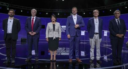 Seis de los siete candidatos a la presidencia de Chile participan el 15 de noviembre pasado del último debate televisivo, en Santiago de Chile