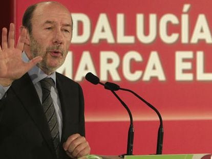 Alfredo P&eacute;rez Rubalcaba, durante un acto celebrado ayer en Sevilla.