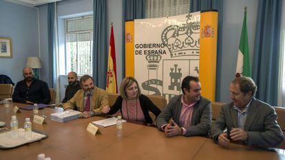 Reuni&oacute;n de los expertos que han analizado los temblores de La Loma.