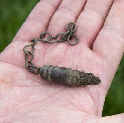 Cepillo para limpiar la pólvora de las armas encontrado en Waterloo.