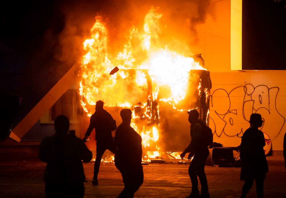 Protests over George Floyd's death set America on fire from coast ...