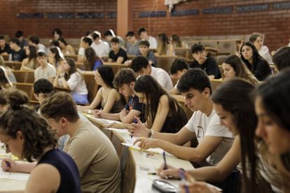 Examen de Selectividad, el pasado junio, en Universidad de Barcelona.