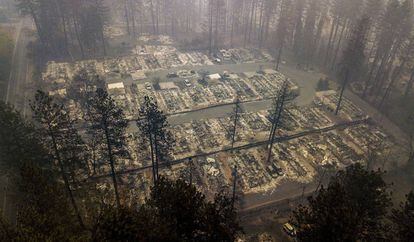 Un barrio calcinado por completo en Paradise, California.