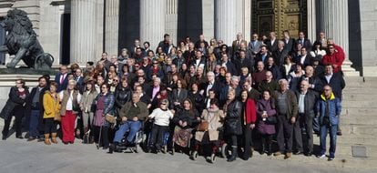 La Asociación de Víctimas de Talidomida de España (Avite), este lunes en el Congreso.