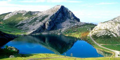 Lago Enol (Asturias).