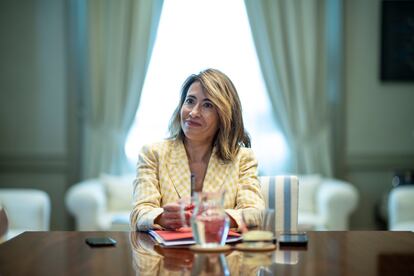 Raquel Sanchez, em abril passado na sede do Ministério dos Transportes em Madrid.