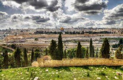 Vista panorámica de la ciudad amurallada de Jerusalén