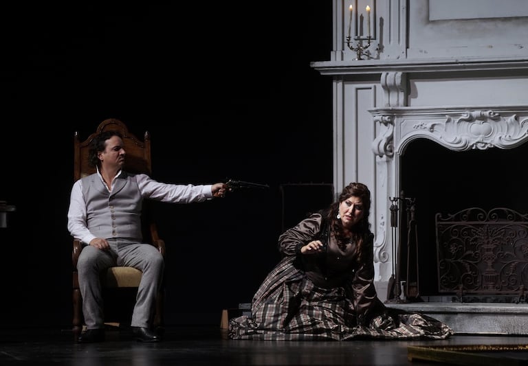 Artur Ruciński (Renato) y Anna Pirozzi (Amelia), los dos grandes triunfadores del estreno, en su gran escena al comienzo del tercer acto de la ópera.