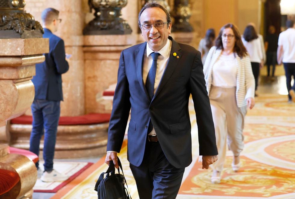 El presidente del Parlament de Cataluña, Josep Rull, este miércoles a su llegada al pleno.