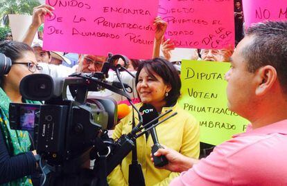 Fotografía cedida de la pagina oficial de la alcaldesa del municipio mexicano de Temixco, Gisela Mota, del izquierdista Partido de la Revolución Democrática (PRD), quien fue asesinada este sábado 02 de enero de 2015, un día después de asumir el cargo.