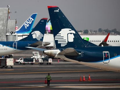 Aviones de distintas líneas aéreas en el Aeropuerto Internacional de la Ciudad de México